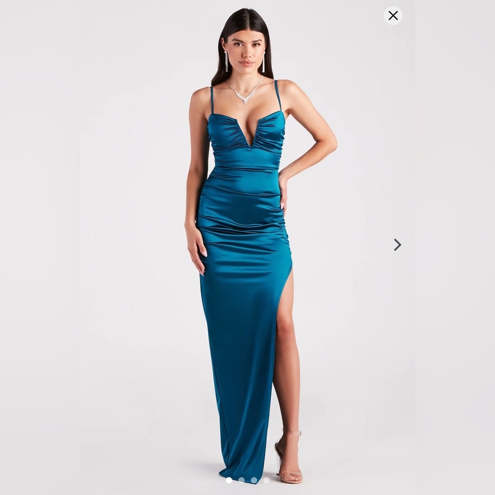 Windsor Satin Maxi Dress – Bodycon, Slit, Formal / Evening